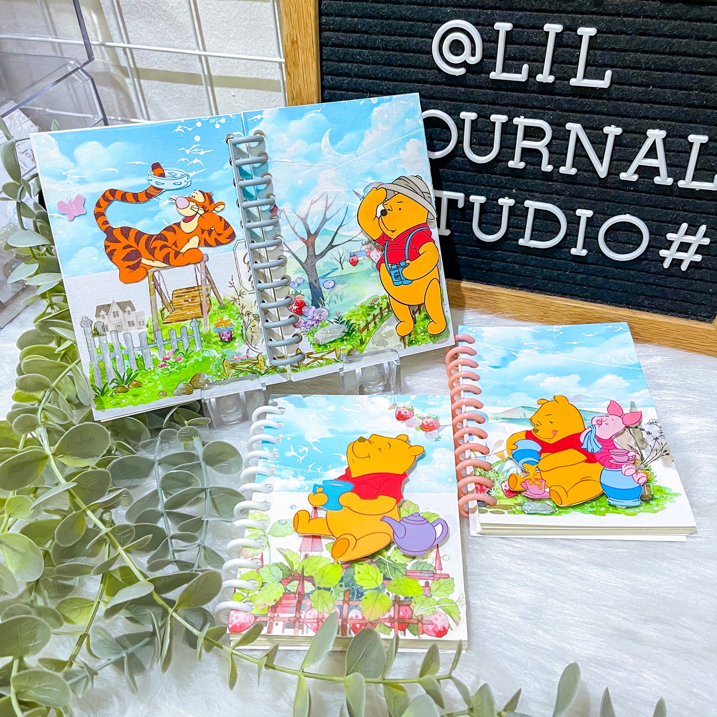 B7 Character Travel Notebook - Pooh See the World