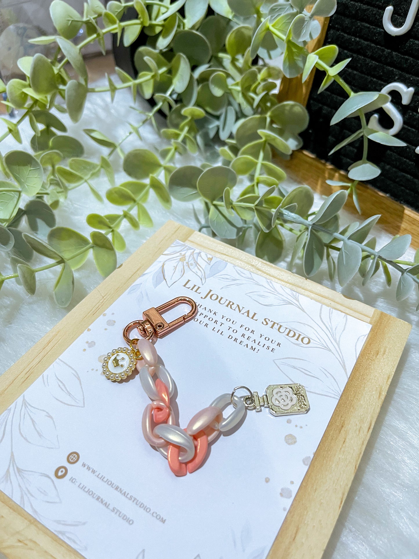 Dainty Key Charms - Wonderland
