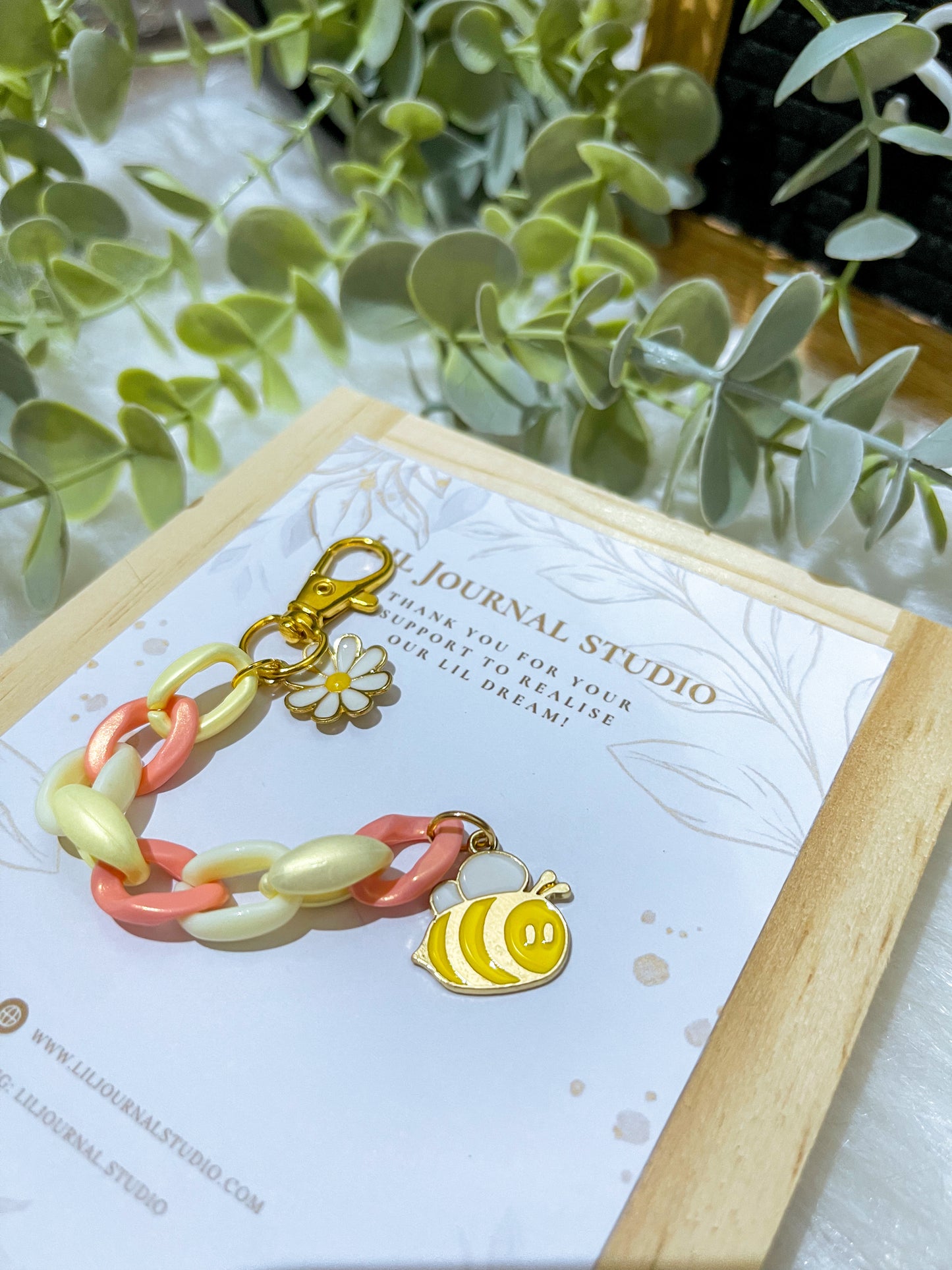 Dainty Key Charms - Wonderland