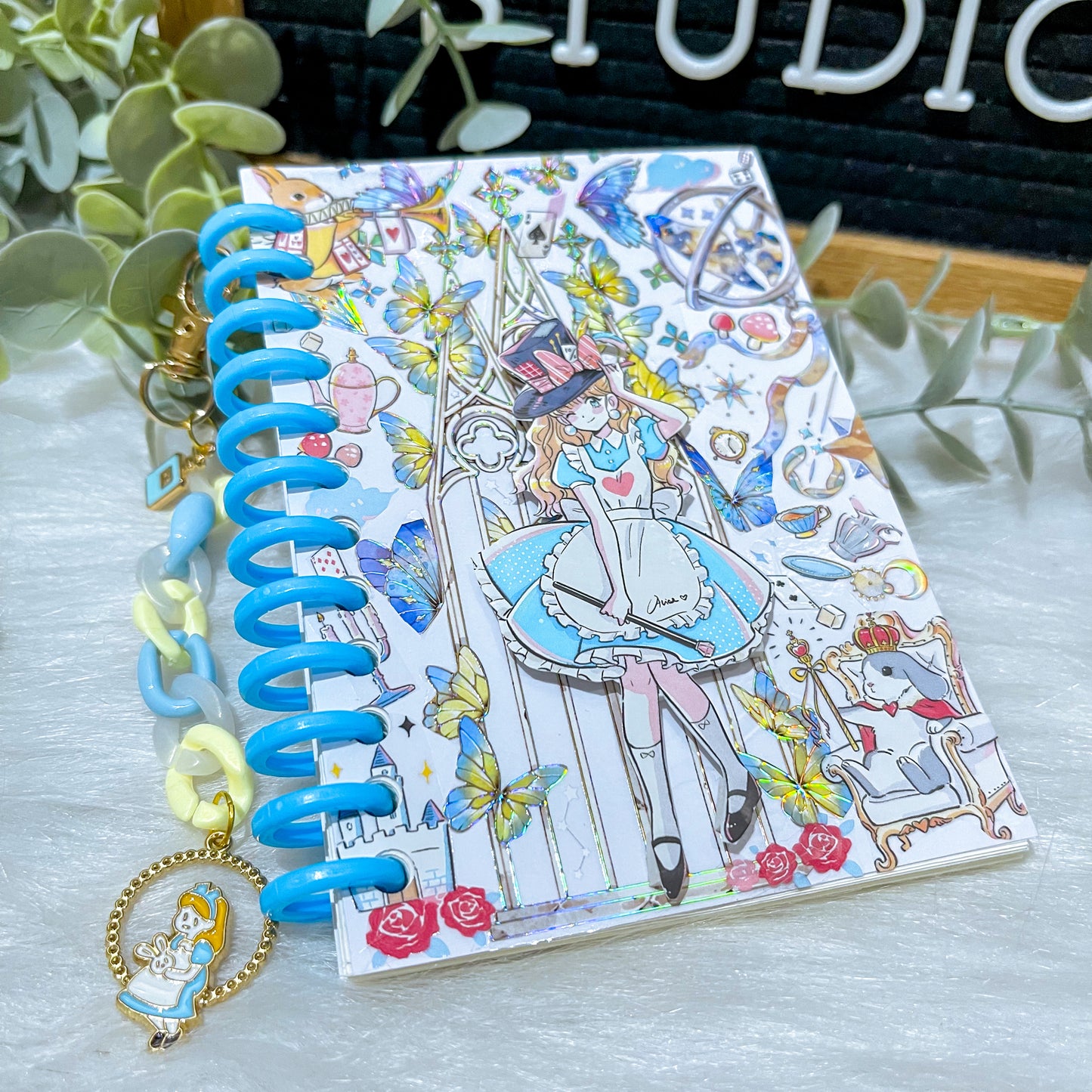 Dainty Key Charms - Wonderland
