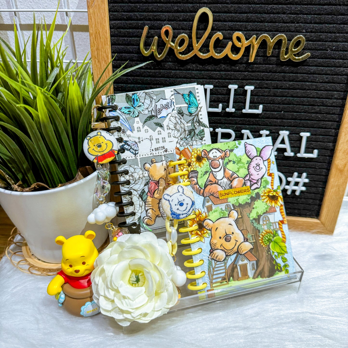 B7 Character Travel Notebook - Flowers Pooh Special Edition!