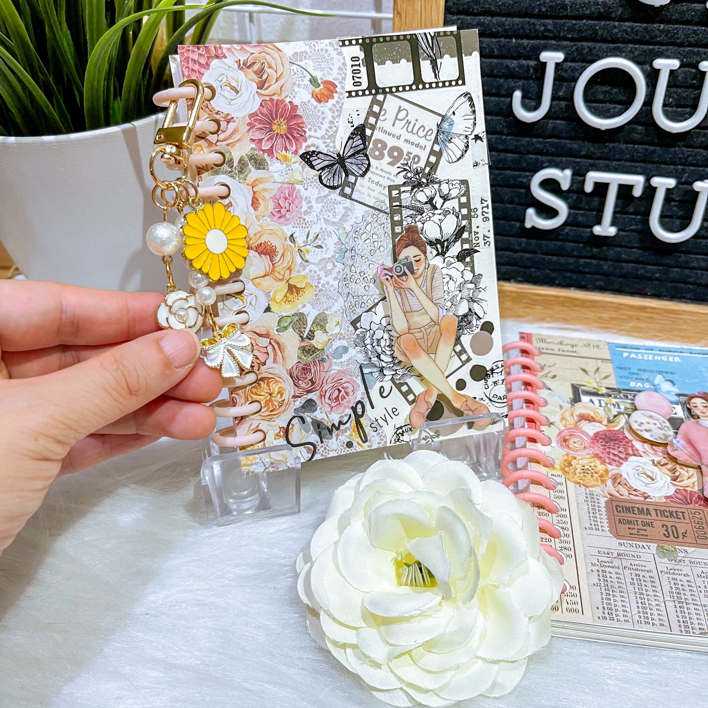 B7 Travel Notebook - Vintage Classic Girls+++
