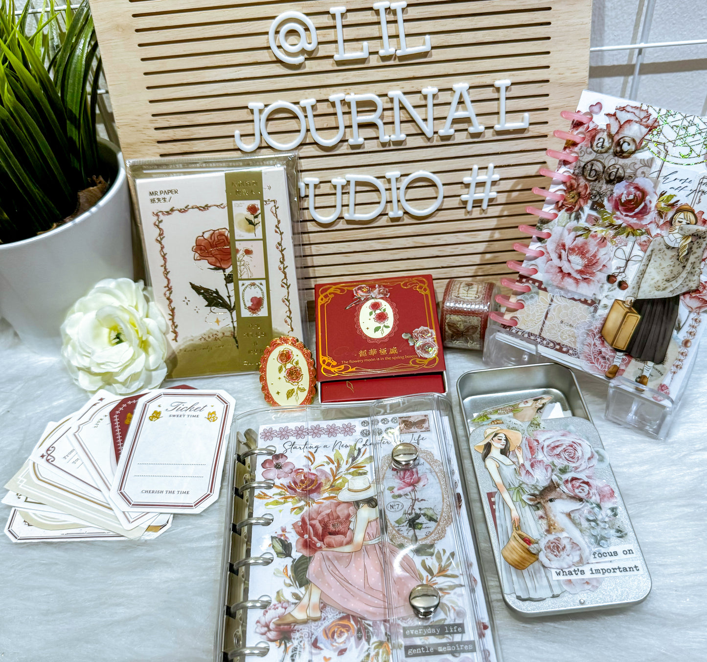 Classic Girls Rose Garden Mini Ephemera Kit