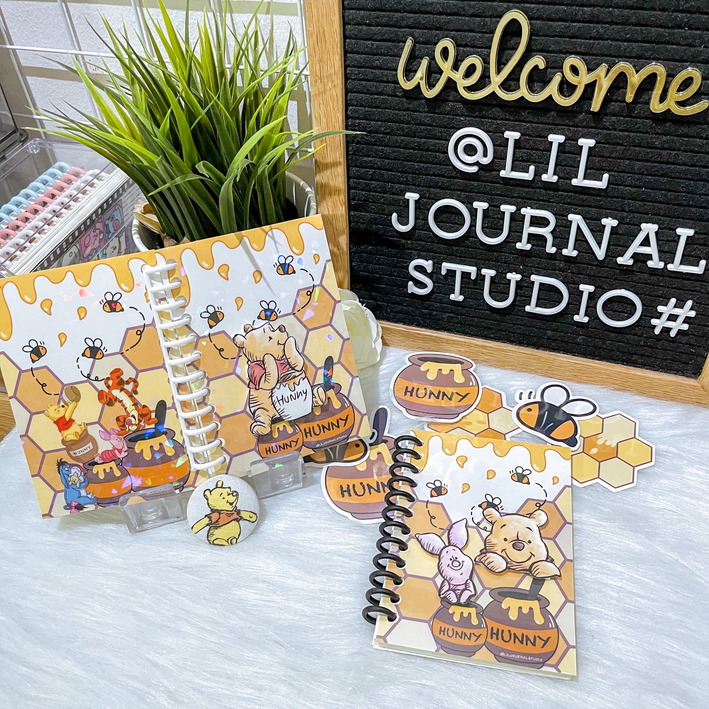 B7 Character Travel Notebook - Winnie the Pooh Honeycomb