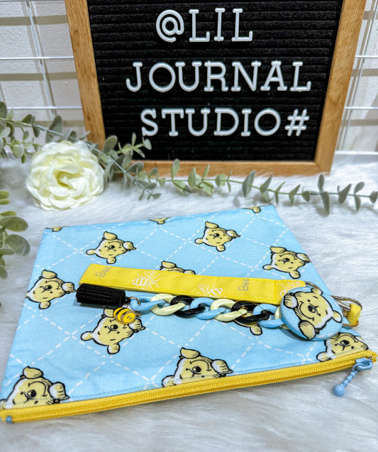 Special Ed. Happy Pooh Bee w Exclusive Keycharm